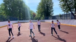 Танцевально-ритмическая комбинация с мячами