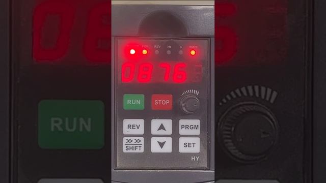 Как скрестить самодельный столярный ЧПУ-станок с токаркой и выточить цилиндр (№118) #shorts смотреть онлайн