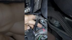 Гранта. Заклинил ключ в замке зажигания (пока не решил проблему, но доехал до дома)