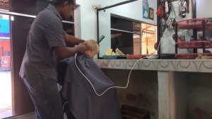 СТРИЖКА за 0,5$ Кудавик делает стрижку в самой дешевой парикмахерской!