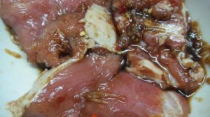 Маринованная свинина с овощами