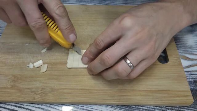 DIY. Кормушка для птиц на окно. Своими руками.