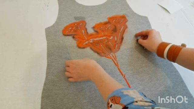 Как сделать тень при набойке на ткани через трафарет. Футболка "Рапс". смотреть онлайн