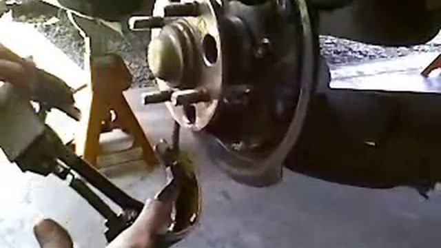 2 of 2 Honda Drum Brake Shoe Service смотреть онлайн