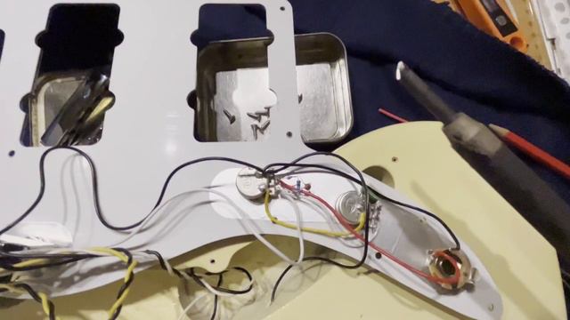 Harley Benton JA-60 upgrade #2 - a treble bleed volume mod смотреть онлайн