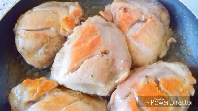 Курица по-кабардински / Курица в сметанном соусе