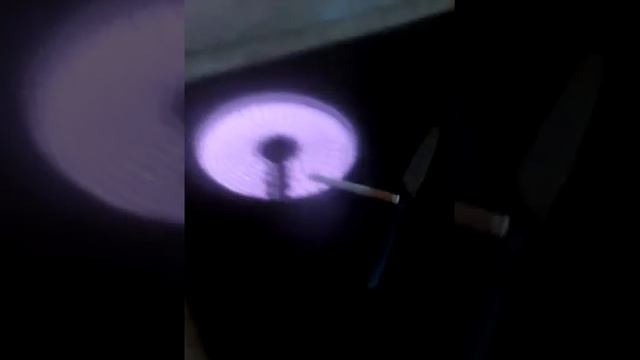 Как закурить сигарету если нет дома спичек и зажигалки с помощью электрической плиты 18+