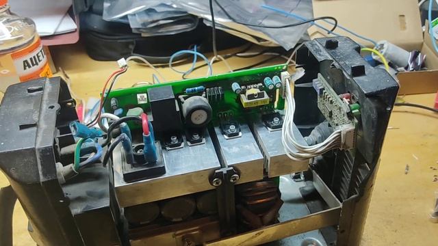 Fubag ir 200, Первый сварочник БЕЗ ТЕРМОЗАЩИТЫ! смотреть онлайн