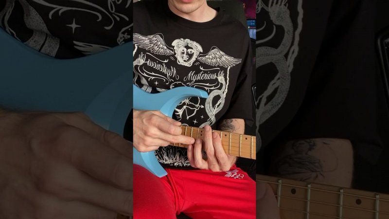 МАГИЯ ГИТАРЫ! КАК ЭТО СЫГРАТЬ?! #mjtv #guitar #ильясоколов