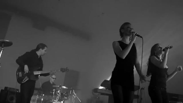 LIBERTANGO Novi Sad - Skindo Le Le (A Bossa Elétrica Cover) смотреть онлайн