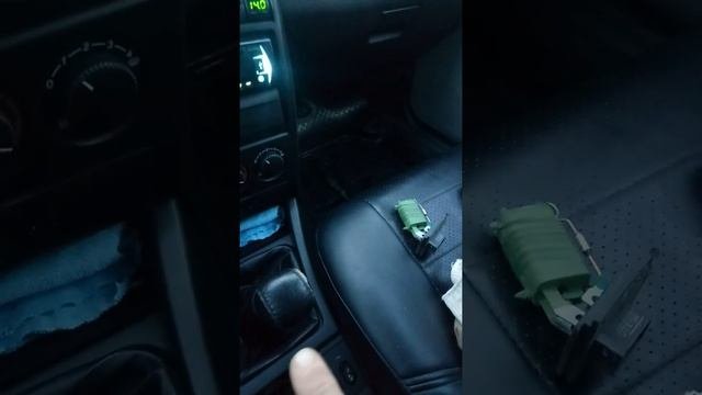 Переключатель скоростей печки, реле печки, работает только на 4 положении, не работает обдув печки
