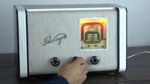 Радиоприемник "Рекорд 53" реставрация и FM