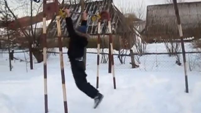 гейнер на турнике с разбега смотреть онлайн