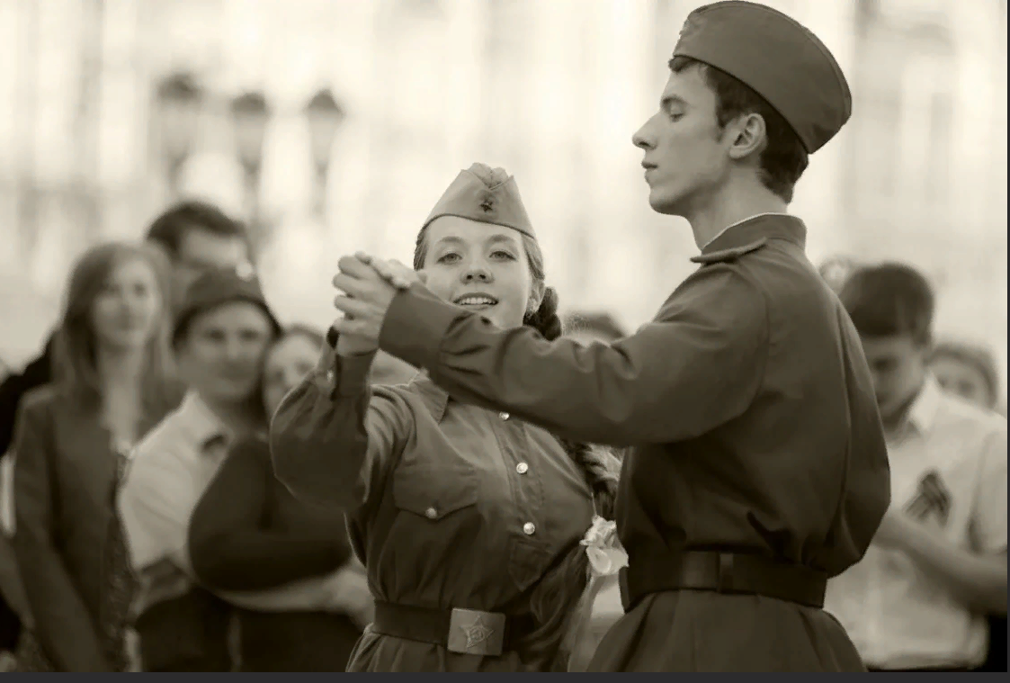 Песня май видео. «Риорита — радость Победы». Вальс Победы 1945. Танцы военных лет.