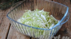 Салат с куриными сердечками и солеными огурцами