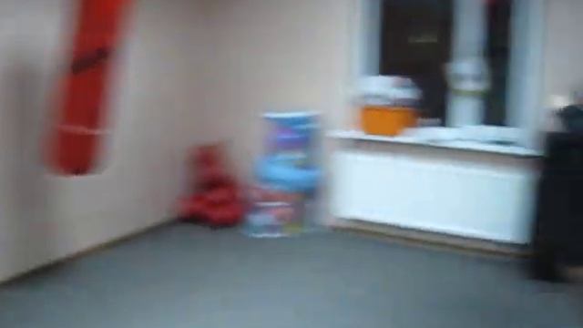 Тренировка по боксу в Островцах School of boxing in Ostrovci смотреть онлайн