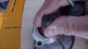 Makita MLT 100 N Table Saw, Gearbox replacement