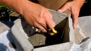 Вазон из бетона залитый В КОРОБКАХ ИЗ ПОД МЯСА