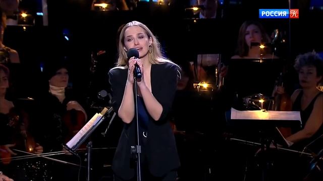 Аглая Шиловская - По снегу, летящему с неба...