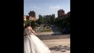 Зажигательный танец жениха и невесты / Армянская свадьба на Каскаде в Ереване 2018