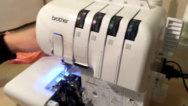 Оверлок Brother 2104D. Полный Обзор от Папа Швей смотреть онлайн