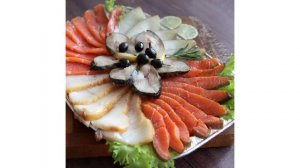 Овощная тарелка.Нарезка рыбы на праздничный стол.