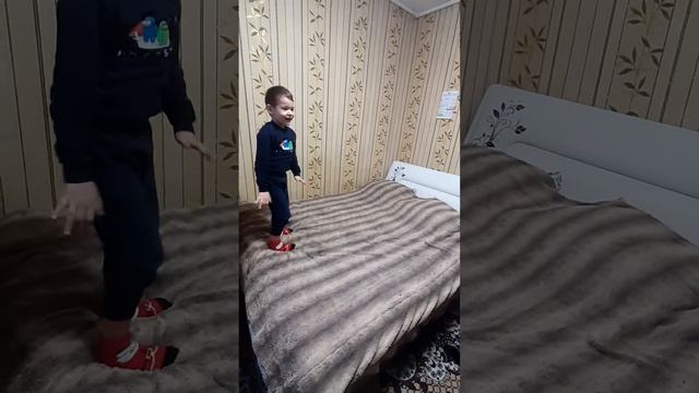 Кувырок и сальто смотреть онлайн