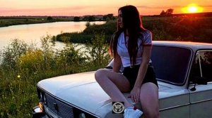 Падал падал белый снег на мой чёрный пистолет, премьера