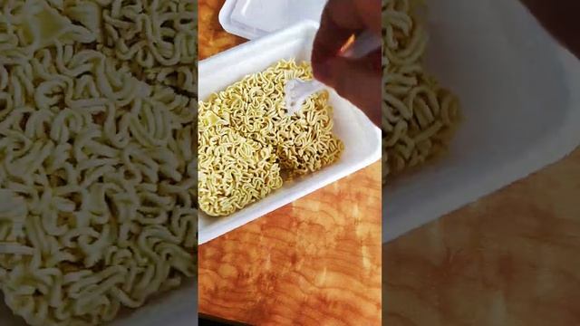 новички берем аккуратно чай и выливаем в вормЭшель и ждем 6 мин