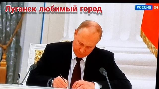 ?СРОЧНО! МОЩНЫЙ ВЗРЫВ В ЦЕНТРЕ ЛУГАНСКА.ТЕРАКТ ?РОССИЯ ПРИЗНАЛА ЛДНР. ЛУГАНСК КРЫМ ЕВПАТОРИЯ смотреть онлайн