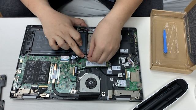 【GUNDAM SAN的日常】換電腦電池 смотреть онлайн