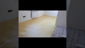 Фанера в 2 слоя 12 и 10мм на подложку.