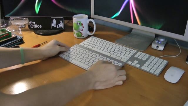 Unboxing: Apple Wireless Keyboard смотреть онлайн