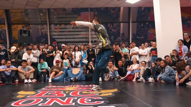 Fish Rock vs Dom | Red Bull BC One Cypher Almaty 2022 смотреть онлайн