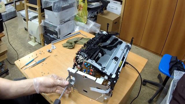 #62 Ремонт принтера HP LaserJet M1120 Ошибка термоэлемента | ЗАВИСАЕТ | Замена термопленки РАЗБОРК смотреть онлайн