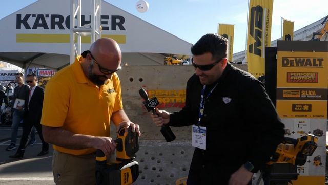 The all NEW DeWALT 2in SDS MAX Flexvolt Rotary Hammer! It's huge! смотреть онлайн