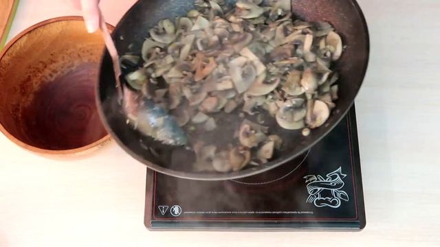 Бефстроганов из курицы с грибами Вкусный ужин смотреть онлайн