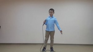 "Маленький солдатик" исполняет Тарлыков Владислав, 8 лет. ЦВР с.Богатое Самарская область