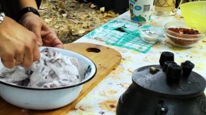 Куриная печень со сметаной в афганском казане.