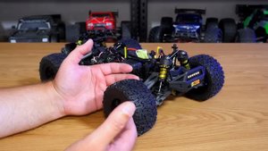 A Fresh Design! Unboxing NEW RLAARLO Omni-Terminator 1/10 Scale 4x4 Monster Truck
