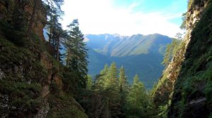 Водопад Шумка в 2,7к 60fps. Река Шумка. Теберда. Домбай. Карачаево-Черкесия. Кавказские горы.