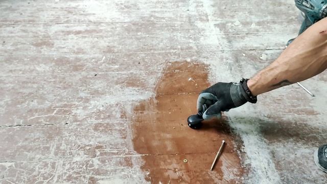 СКРИПИТ СТАРЫЙ ПОЛ | Купили убитую квартиру | Бюджетный ремонт. Переделка квартиры своими руками смотреть онлайн