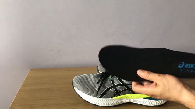 Asics GEL-Nimbus 22 смотреть онлайн