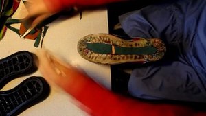 Приклеивания подошвы в домашних условиях. Восьмой этап в производстве обуви.