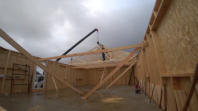 0.4 Супер лакшери дом / МОНТАЖ ФЕРМ КРЫШИ / НОЖНИЧНЫЕ ФЕРМЫ / ГОТОВЫЕ ФРОНТОНЫ смотреть онлайн