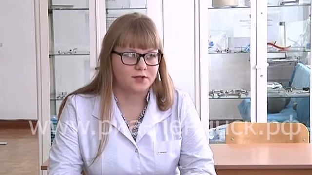 Ирина Беляева -  студентка в белом халате