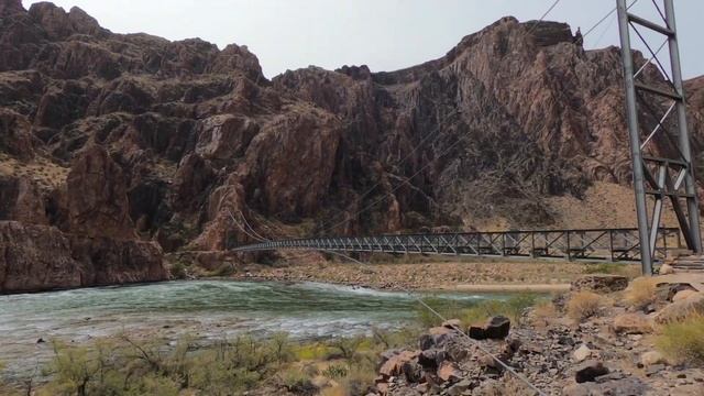 Grand Canyon Rim to Rim Hike in One Day - Vlog with timelines, weather, & tips смотреть онлайн