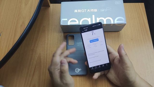 обзор Realme Master Edition 8/128 Voyager Grey смотреть онлайн