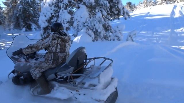 Снегоходы ямаха. В деле. Ну вот где то так маленький элемент трассы супер смотреть онлайн