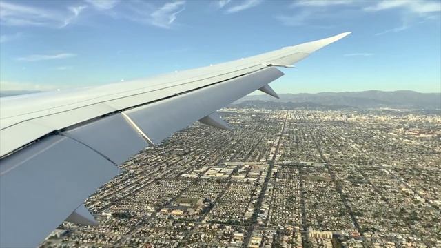 Landing: Los Angeles (LAX) on board a KLM 787-10 Dreamliner смотреть онлайн